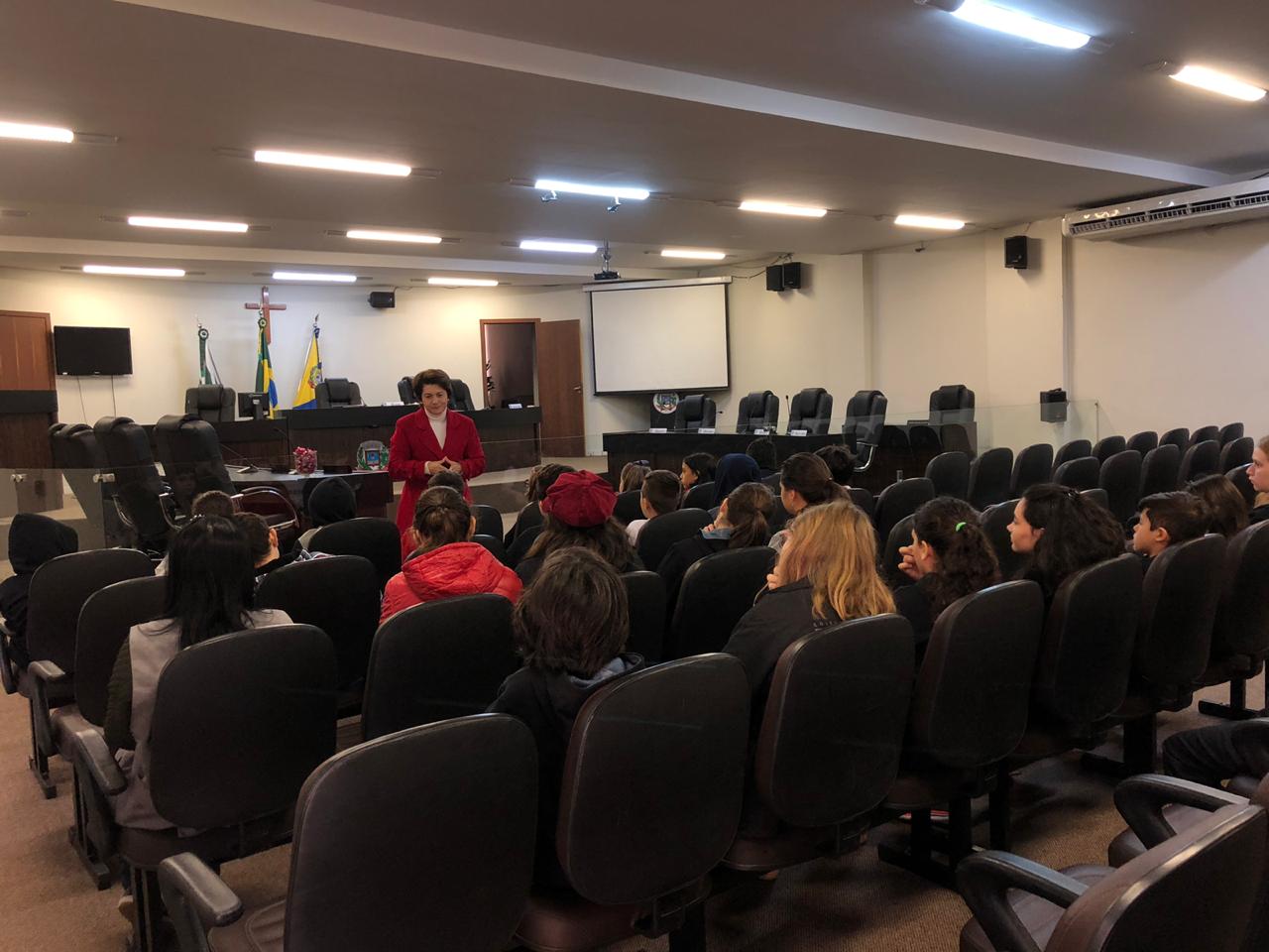 História 6º ano - Visita Câmara Municipal de Umuarama